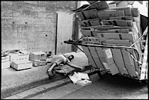 cardboard_collectors-022.jpg